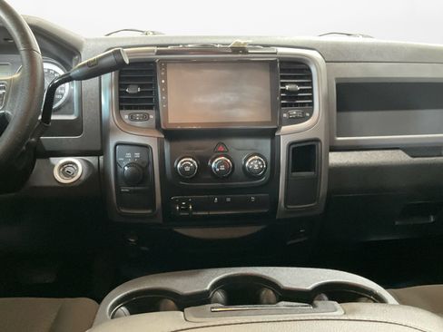 Used 2015 RAM 2500 Tradesman w/ Chrome Appearance Group AWD/4WD image 12