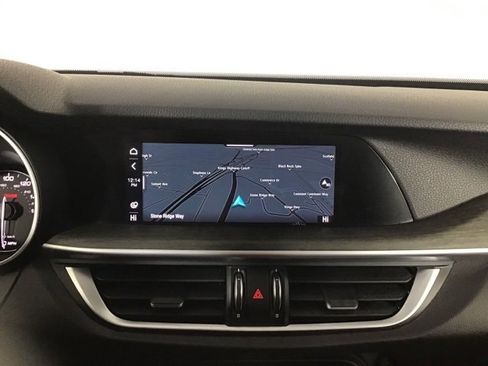 Used 2022 Alfa Romeo Stelvio Ti image 16