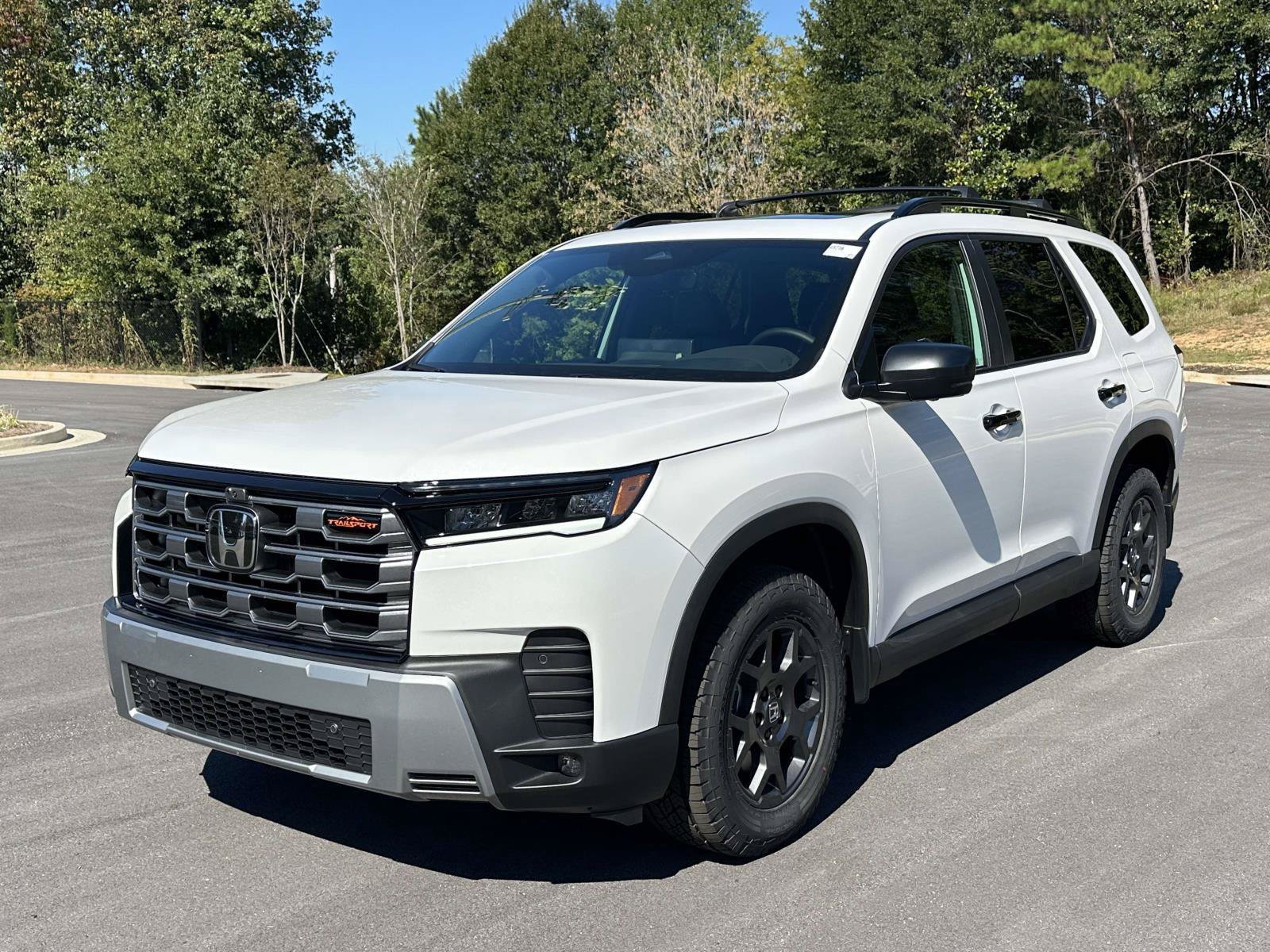 New 2026 Honda Pilot TrailSport image 3