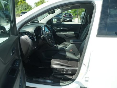 Used 2020 Chevrolet Equinox Premier w/ Premier Redline Edition AWD/4WD image 12