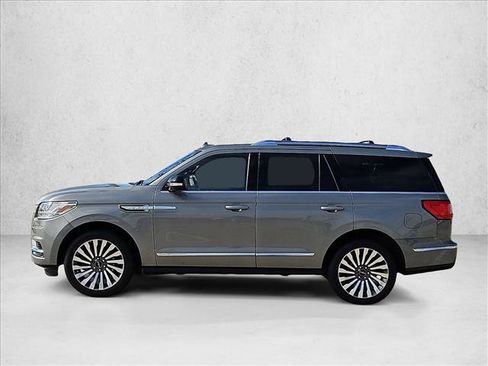 Used 2020 Lincoln Navigator Reserve w/ Luxury Package image 9