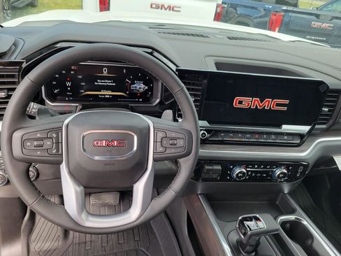 New 2026 GMC Sierra 1500 SLT w/ SLT Premium Plus Package AWD/4WD image 9