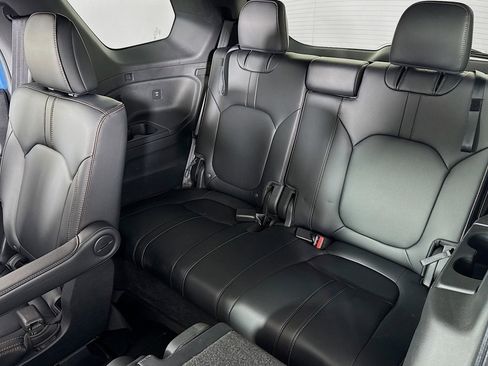 Used 2024 Honda Pilot TrailSport image 9