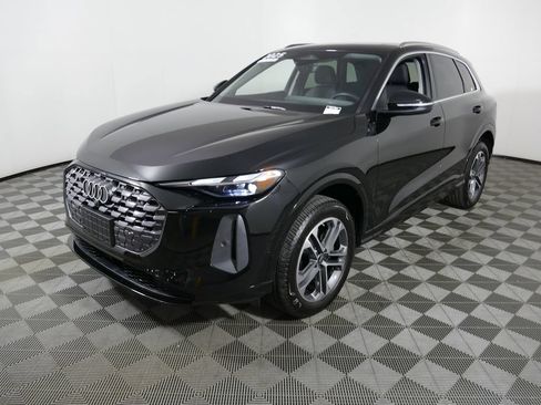 Used 2025 Audi Q5 Premium w/ Convenience Package AWD/4WD image 7