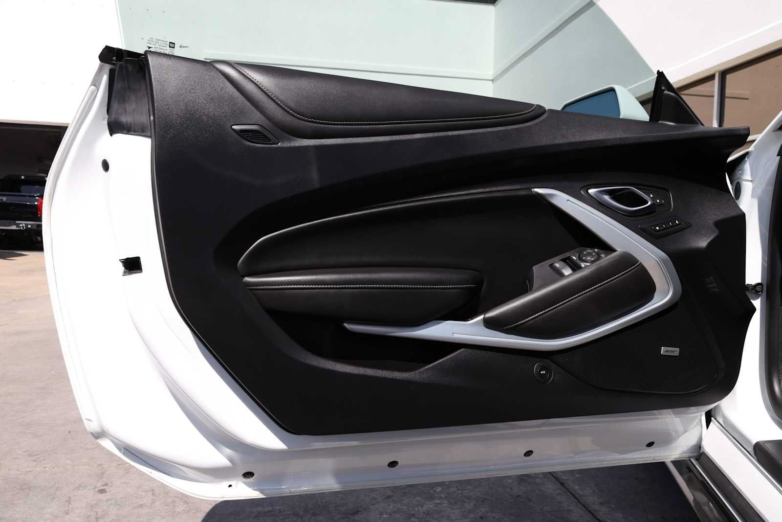 Used 2020 Chevrolet Camaro SS RWD image 41