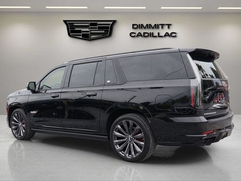 Certified 2025 Cadillac Escalade ESV V AWD/4WD image 7