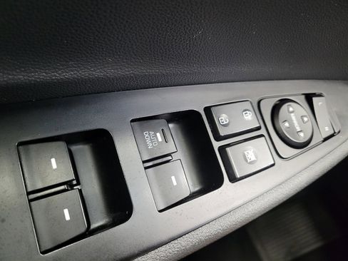 Used 2019 Hyundai Tucson SE image 27