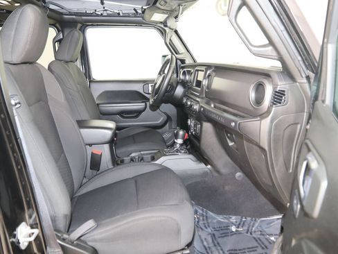 Used 2022 Jeep Wrangler Unlimited Sport image 12