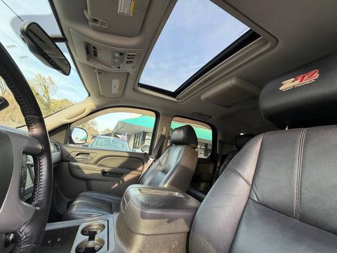 Used 2014 Chevrolet Tahoe LT AWD/4WD image 12