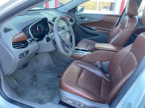 Used 2016 Chevrolet Malibu Premier w/ Driver Confidence Package II FWD image 16