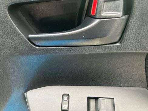 Used 2016 Toyota RAV4 LE AWD/4WD image 35