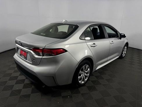 Used 2025 Toyota Corolla LE image 8