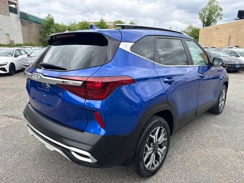 Used 2022 Kia Seltos EX AWD/4WD image 16