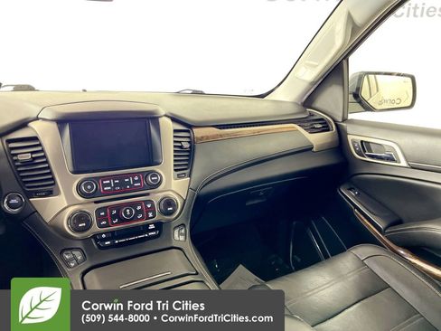 Used 2015 GMC Yukon Denali w/ Premium Package image 30