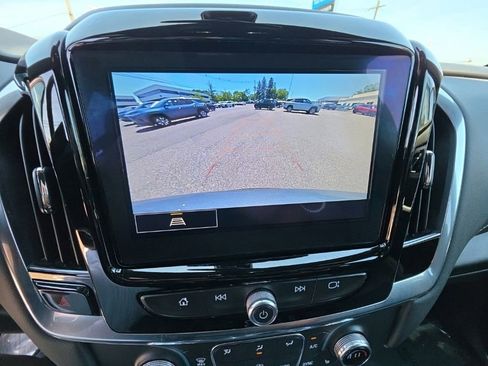 Used 2023 Chevrolet Traverse LT AWD/4WD image 17