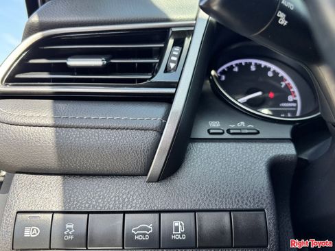 Certified 2022 Toyota Camry SE FWD image 31