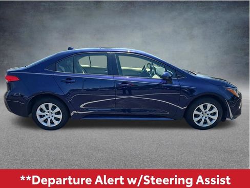 Used 2021 Toyota Corolla LE FWD image 5