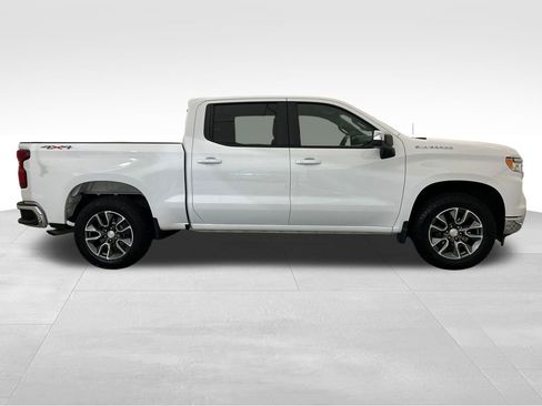 Used 2024 Chevrolet Silverado 1500 LT AWD/4WD image 7