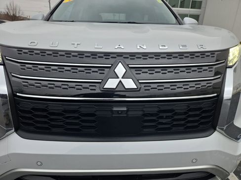 Used 2024 Mitsubishi Outlander SEL image 15