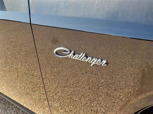 Used 2010 Dodge Challenger R/T image 13