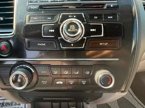 Used 2013 Honda Civic LX image 18