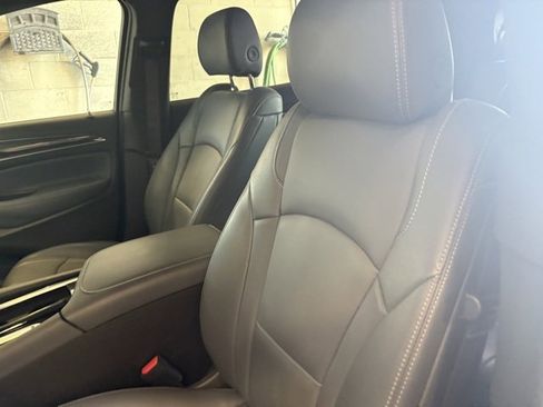 Used 2024 Buick Enclave Premium image 21