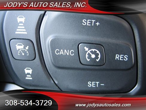 Used 2025 Jeep Wrangler Unlimited Sport AWD/4WD image 10