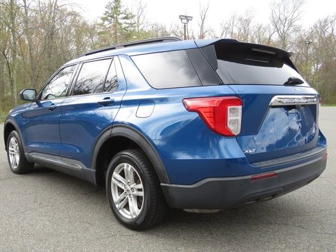 Used 2020 Ford Explorer XLT AWD/4WD image 7
