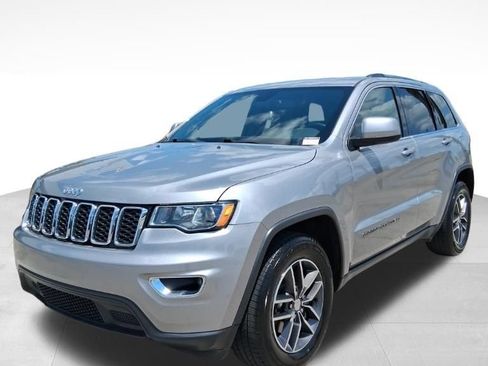 Used 2018 Jeep Grand Cherokee Laredo RWD image 7