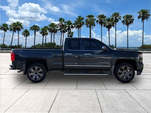 Used 2018 Chevrolet Silverado 1500 LTZ Z71 w/ LTZ Plus Package image 9