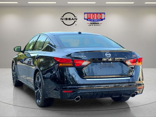 Used 2023 Nissan Altima 2.5 SR FWD image 4