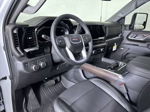 New 2026 GMC Sierra 2500 SLT w/ SLT Premium Package AWD/4WD image 11