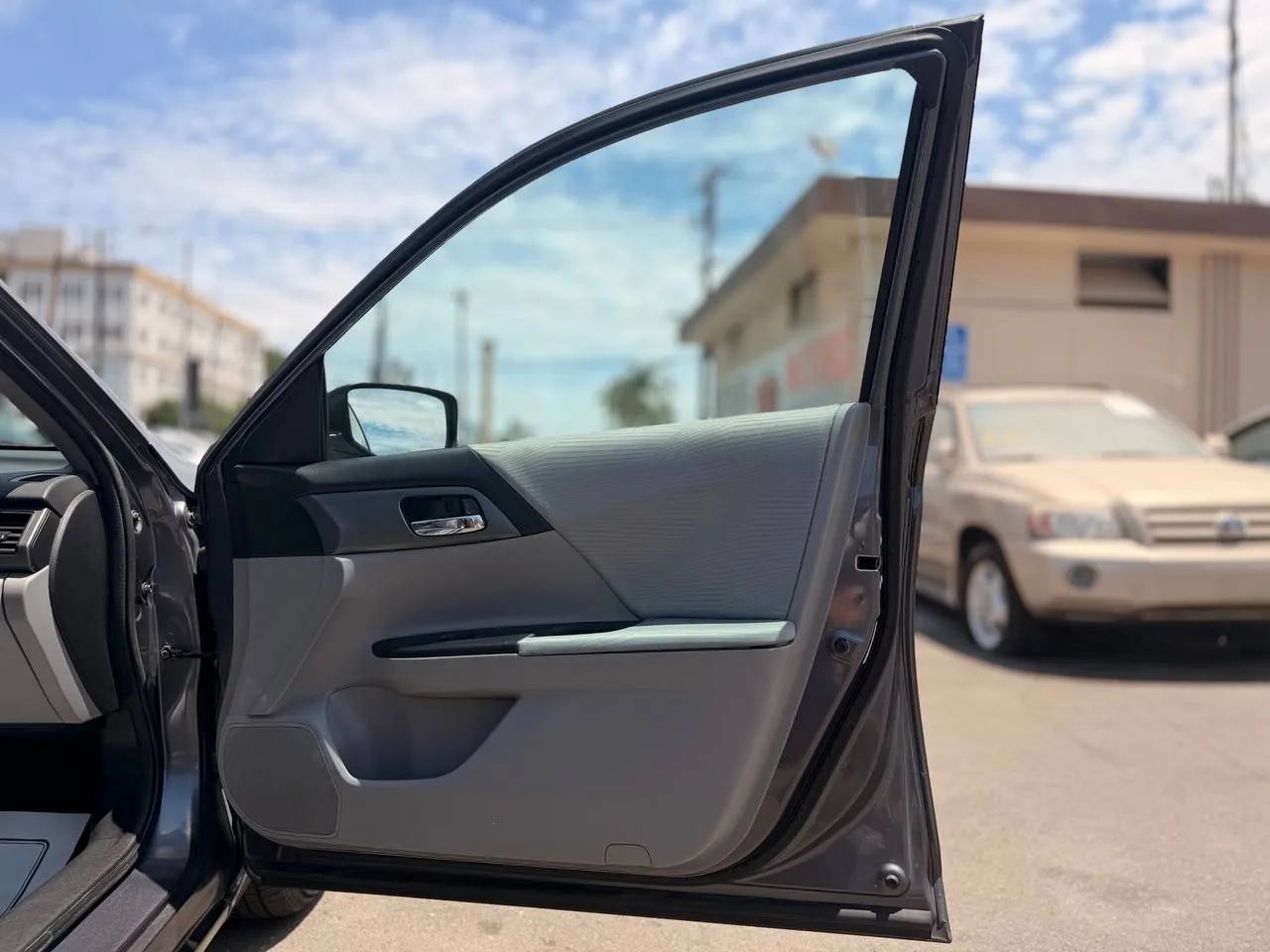 Used 2014 Honda Accord LX image 35
