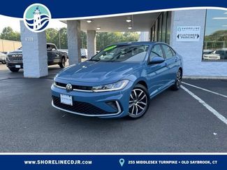 Used 2025 Volkswagen Jetta SE FWD video 1