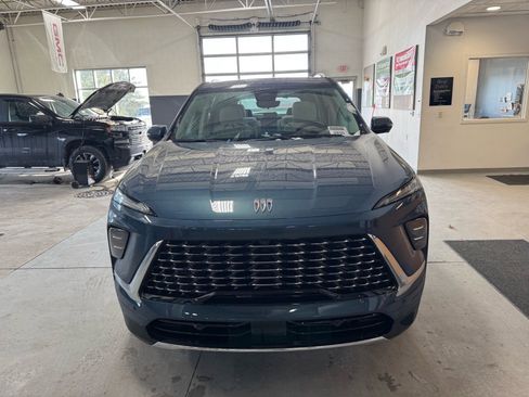 New 2026 Buick Enclave Avenir w/ Super Cruise Package image 2