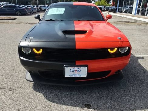 Used 2020 Dodge Challenger GT w/ Blacktop Package RWD image 2