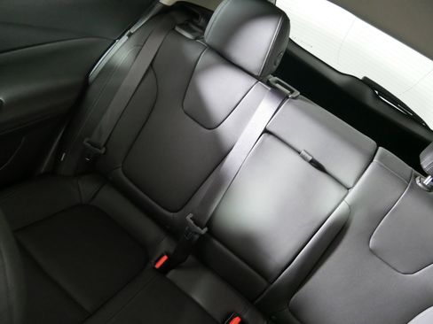 Used 2024 Buick Encore GX Sport Touring w/ Comfort Package image 12