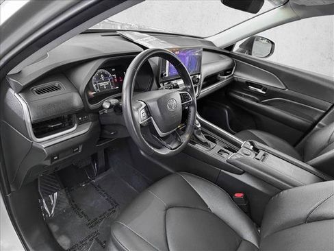 Certified 2025 Toyota Grand Highlander AWD image 11
