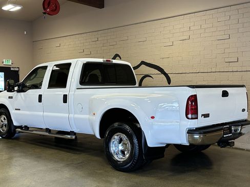 Used 2003 Ford F350 2WD Crew Cab DRW Super Duty image 8
