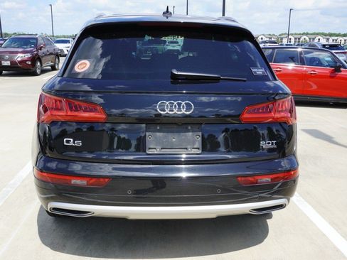 Used 2018 Audi Q5 2.0T Premium Plus w/ Premium Plus Package AWD/4WD image 8