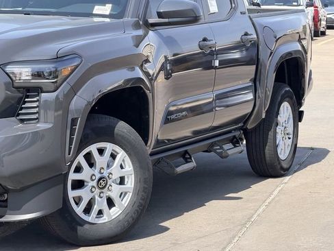 Used 2026 Toyota Tacoma SR5 image 3