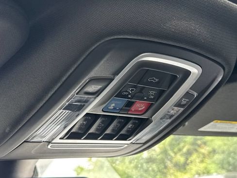 Used 2019 RAM 1500 Laramie AWD/4WD image 28