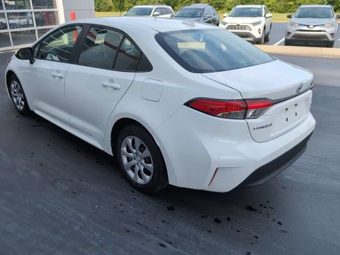 Used 2024 Toyota Corolla LE FWD image 3