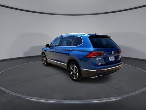 Used 2018 Volkswagen Tiguan SEL FWD image 6