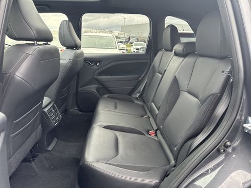 Used 2025 Subaru Forester Touring AWD/4WD image 19