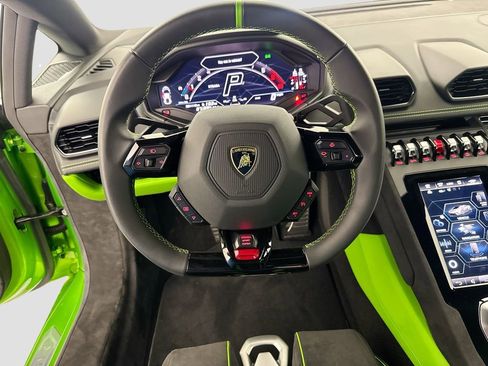 Used 2023 Lamborghini Huracan Tecnica image 23