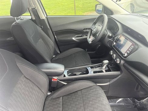Certified 2024 Nissan Kicks SV image 19