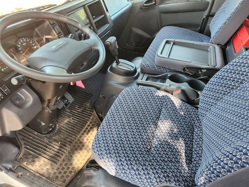 New 2024 Chevrolet Low Cab Forward image 4