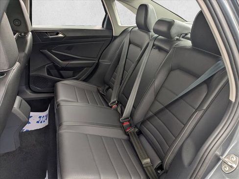 Used 2024 Volkswagen Jetta SE image 20