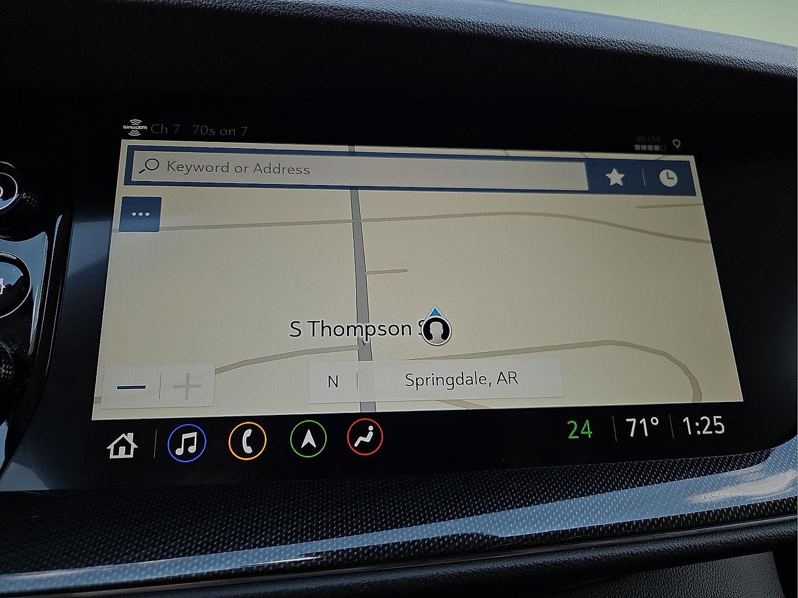 Used 2022 Buick Envision Essence w/ Technology Package I AWD/4WD image 22